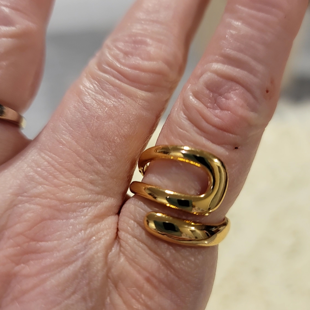 Polished Gold Open Spiral Ring for Women
